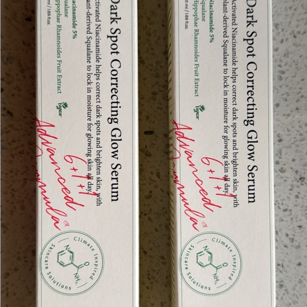 AXIS-Y dark spot correcting glow serum